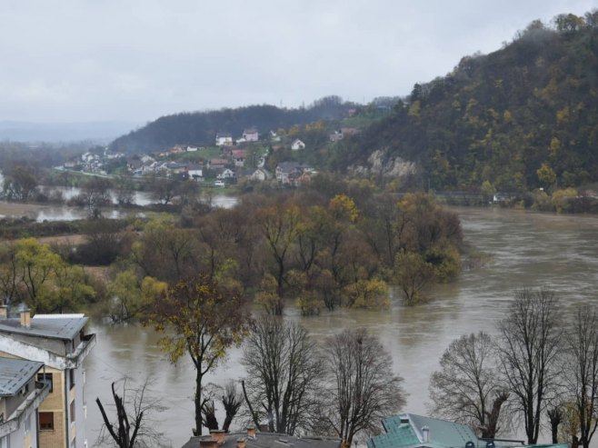 Нови Град - водостај ријеке Уне - Фото: СРНА