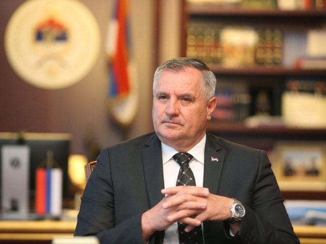 Вишковић затражио да се ријеши проблем здравственог осигурања грађана Српске