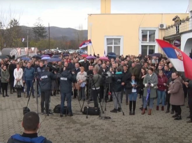 Протест Срба на КиМ (Фото: Screenshot/Kosovo Online/Youtube) - 