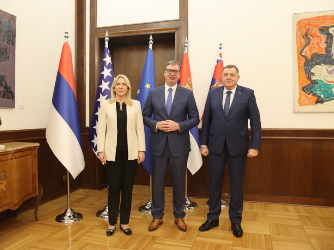 Dodik, Cvijanovićeva i Vučić (Foto: predsjednikrs.net) 