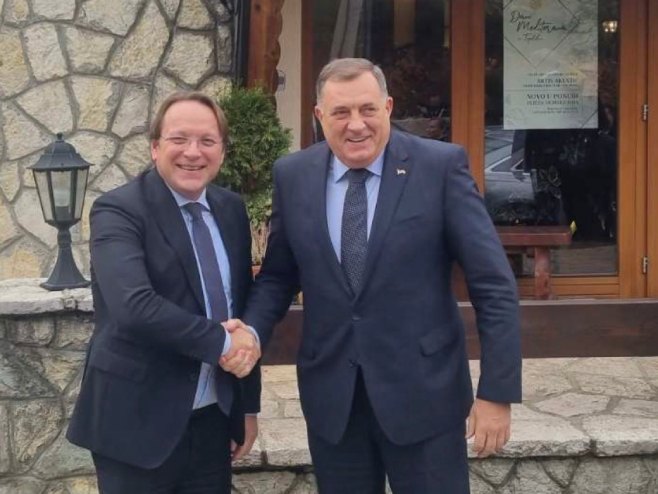 Додик и Вархељи (Фото: twitter.com/MiloradDodik) Додик и Вархељи (Фото: twitter.com/MiloradDodik) -