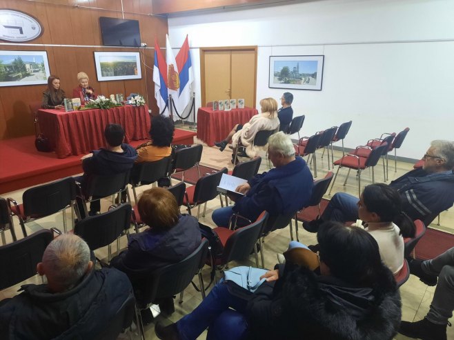 Дервента - промоција стваралештва - Јованка Стојчиновић Николић Дервента - промоција стваралештва - Јованка Стојчиновић Николић - Фото: СРНА
