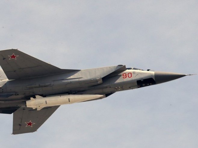 МИГ - 31 (Фото: EPA/YURI KOCHETKOV, илустрација) - 