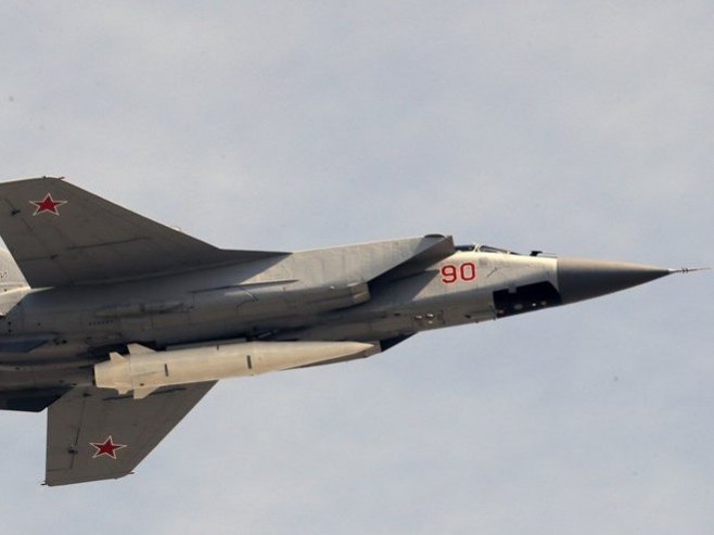 МИГ - 31 (Фото: EPA/YURI KOCHETKOV, илустрација) МИГ - 31 (Фото: EPA/YURI KOCHETKOV, илустрација) -