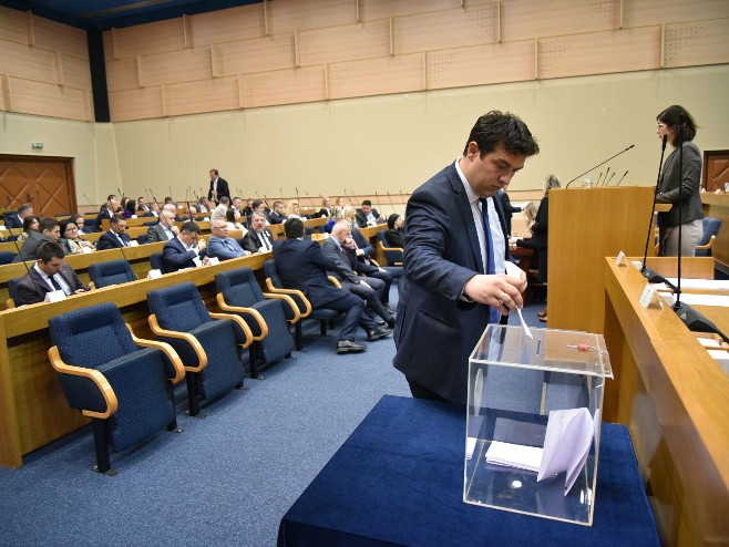 Гласање за делегате у Вијећу народа - Фото: РТРС