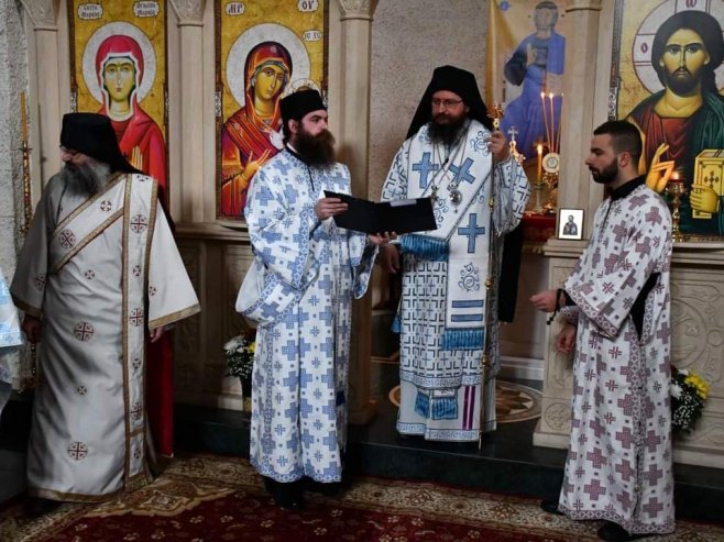 Владика Сергије служио литургију у манастиру Клисина