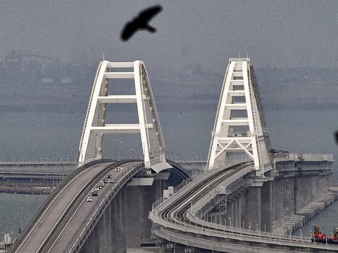 Кримски мост (Фото: EPA-EFE/STRINGER) - 