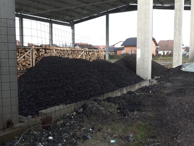 Приједор: Рудари донирали угаљ за гријање школе