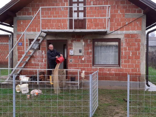 Поплаве у Приједор, насеље Тополик  (Фото: РТРС)