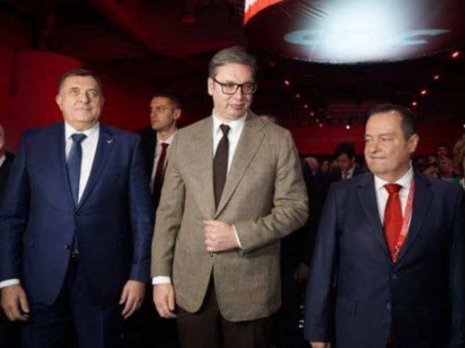 Милорад Додик, Александар Вучић и Ивица Дачић (Фото: instagram.com/mdodik.official/) Милорад Додик, Александар Вучић и Ивица Дачић (Фото: instagram.com/mdodik.official/) -
