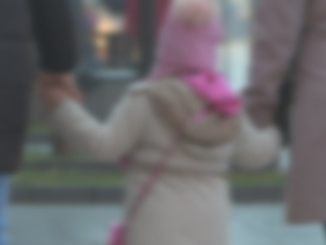 Колико чланова имају најбројније породице у Српској?