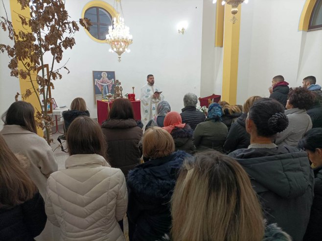 Božićna liturgija u novom Gradu, Foto Srna
