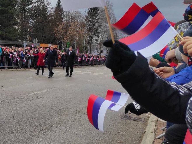 Svečani defile u Istočnom Sarajevu (Foto: RTRS)