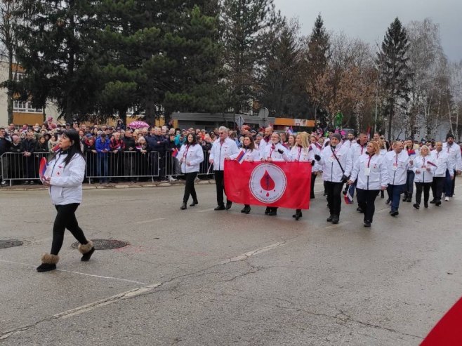 Svečani defile u Istočnom Sarajevu (Foto: RTRS)