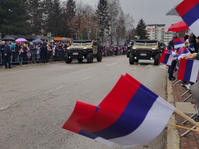 Premijerno predstavljanje "vihora" (Foto: RTRS)