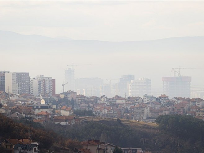 Приштина (Фото: EPA-EFE/VALDRIN XHEMAJ) - 