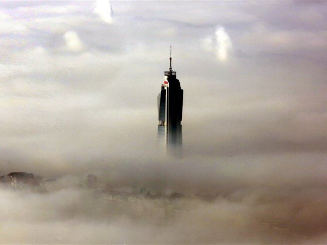 Загађен ваздух у Сарајеву (Фото: EPA-EFE/FEHIM DEMIR) - 