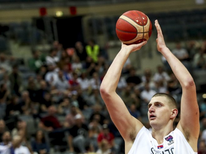 Никола Јокић (Foto: EPA-EFE/MARTIN DIVISEK) Никола Јокић (Foto: EPA-EFE/MARTIN DIVISEK) -