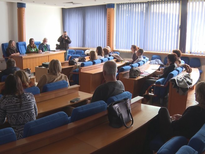 Округли сто поводом 4. фебруара - Свјетског дана борбе против рака Округли сто поводом 4. фебруара - Свјетског дана борбе против рака - Фото: РТРС