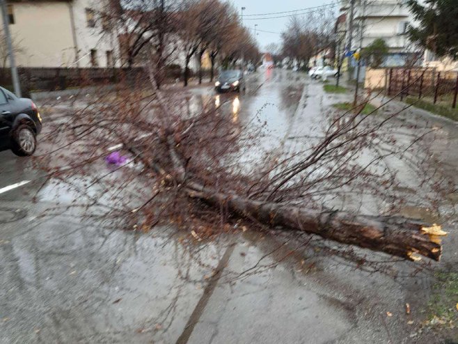 Невријеме у Бијељини Невријеме у Бијељини - Фото: РТРС