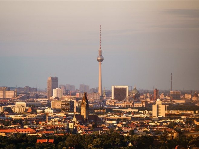 Берлин (Фото: EPA-EFE/CLEMENS BILAN) - 