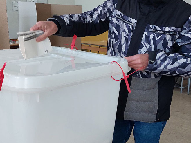 Братунац-избори - Фото: РТРС