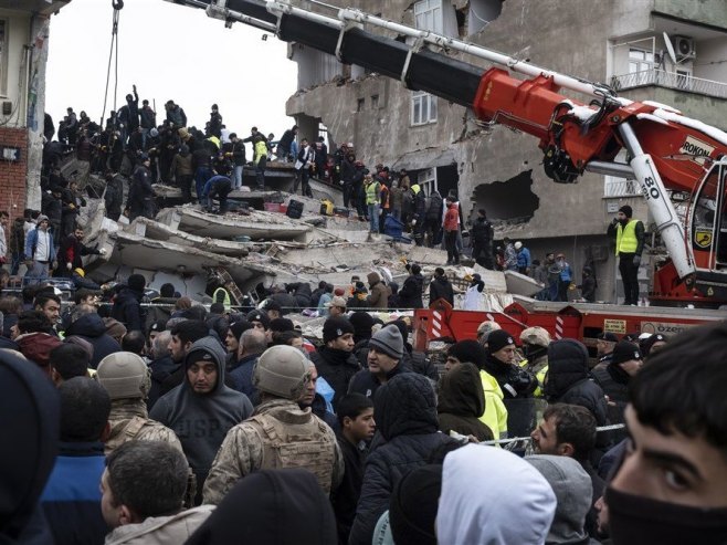 Турска - земљотрес  (Фото:EPA-EFE/REFIK TEKIN) - 