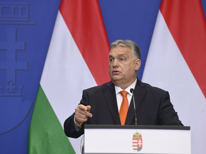 Виктор Орбан (Фото:  EPA-EFE/SZILARD KOSZTICSAK HUNGARY OUT) - 