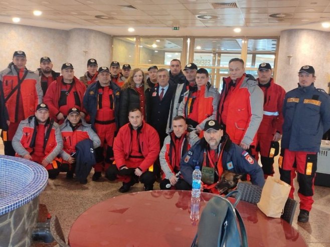 Екипа Цивилне заштите стигла у Турску (Фото: twitter/MiloradDodik) - 