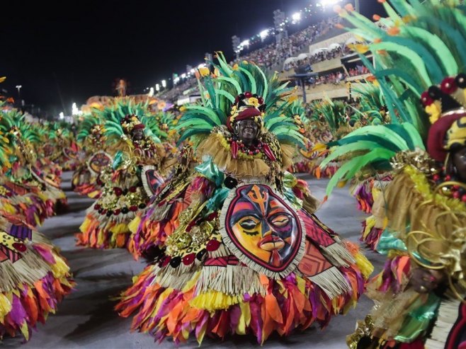 Карневал у Рију (Фото: EPA-EFE/Andre Coelho) - 