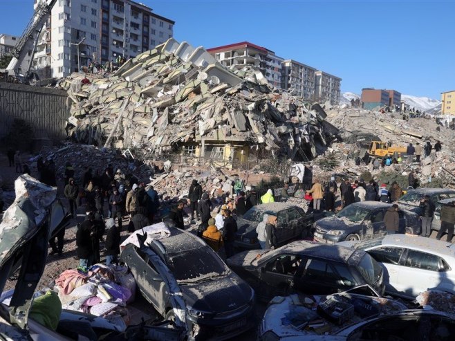Турска - рушевине (Фото: EPA/ABIR SULTAN) - 