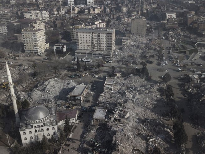 Земљотрес у Турској (Фото: EPA-EFE/TOLGA BOZOGLU) - 