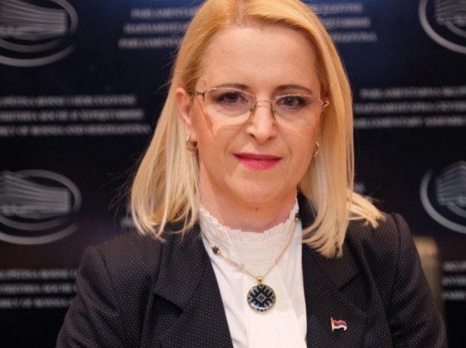 Снежана Новаковић Бурсаћ Снежана Новаковић Бурсаћ - Фото: РТРС