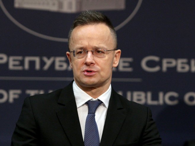Петер Сијарто (Фото: Танјуг/Сава Радовановић) Петер Сијарто (Фото: Танјуг/Сава Радовановић) -
