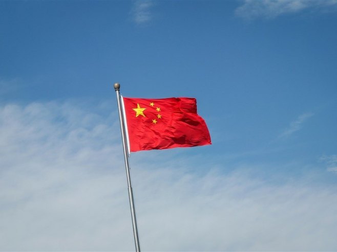 Застава НР Кине (Фото: EPA/MARK R. CRISTINO) - 