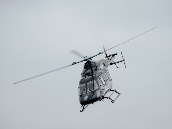 Хеликоптер (фото: МУП Српске) - 