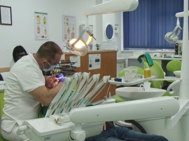 Стоматолошки центар Фоча Стоматолошки центар Фоча - Фото: РТРС