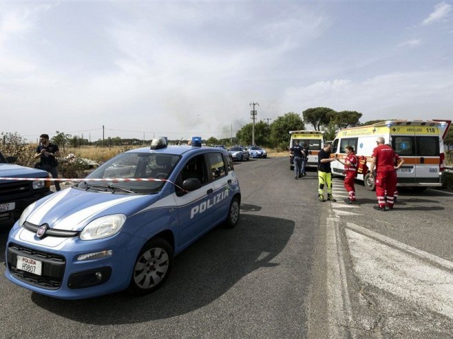 Италијанска полиција (Фото: EPA-EFE/Massimo Percossi/илустрација) - 