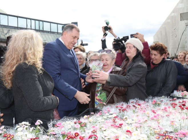 Obilježavanje 8. marta u Banjaluci (Foto: predsjednikrs.net )