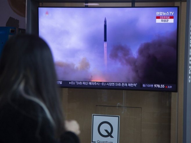 Сјеверна Кореја испалила нову балистичку ракету (Фото: EPA-EFE/JEON HEON-KYUN) - 