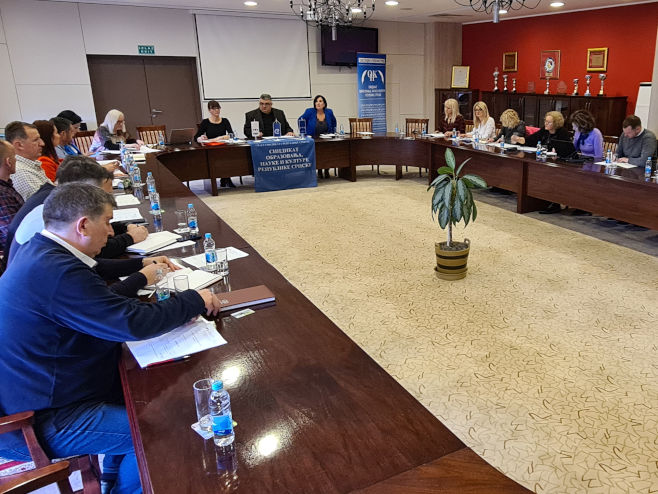 Сједница Синдиката образовања, науке и културе Сједница Синдиката образовања, науке и културе - Фото: СРНА