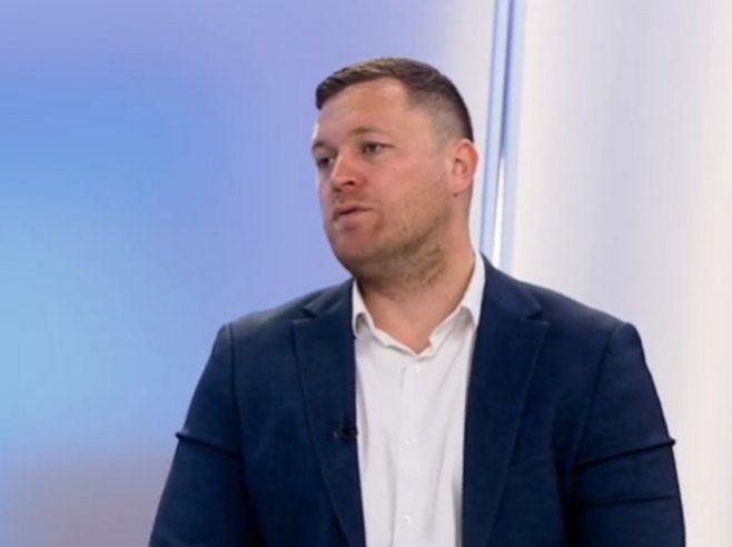 Савић: Избори - посљедњи чин представе у режији Шмита и Марфија