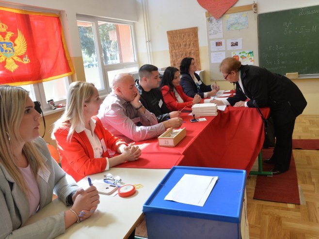 Предсједнички избори у Црној Гори (фото: TANJUG / ZORAN ŽESTIĆ) - 