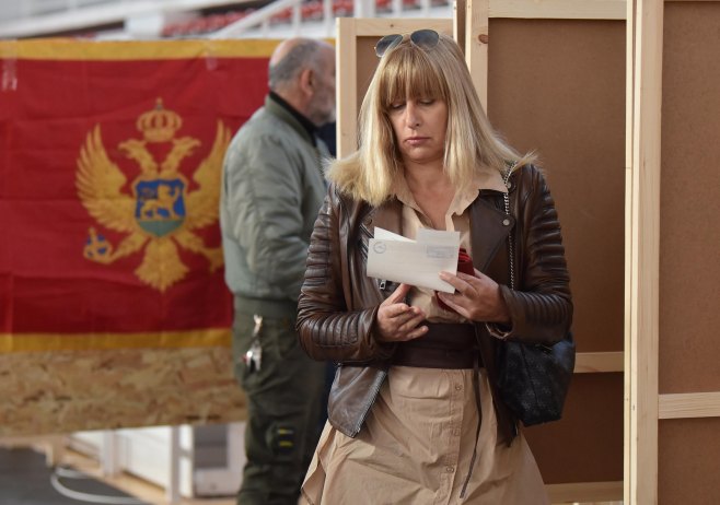 Избори у Црној Гори (ФОТО: EPA-EFE/BORIS PEJOVIC) Избори у Црној Гори (ФОТО: EPA-EFE/BORIS PEJOVIC) -