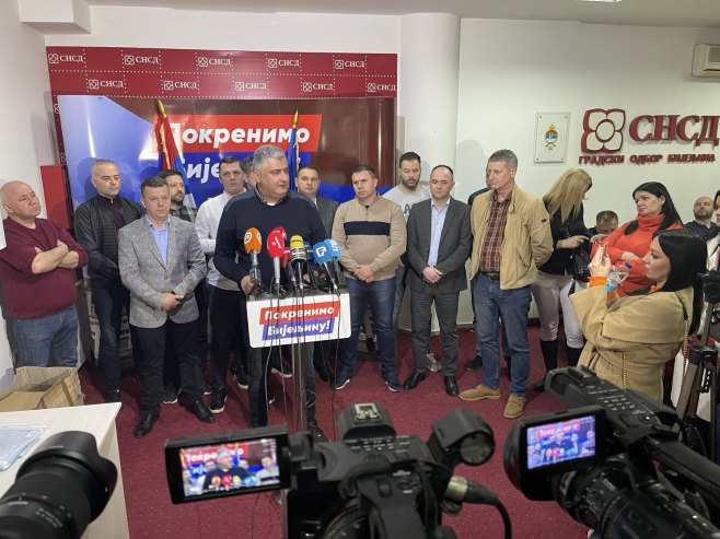 Изборни штаб СНСД-а, Бијељина Изборни штаб СНСД-а, Бијељина - Фото: РТРС