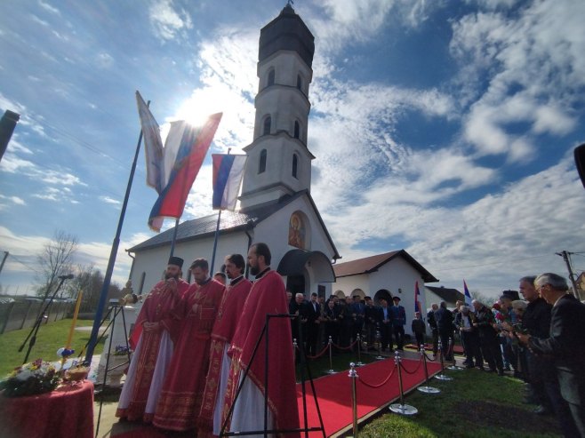 Брод - обиљежавање 31 године од злочина над Србима у Сијековцу Брод - обиљежавање 31 године од злочина над Србима у Сијековцу - Фото: СРНА