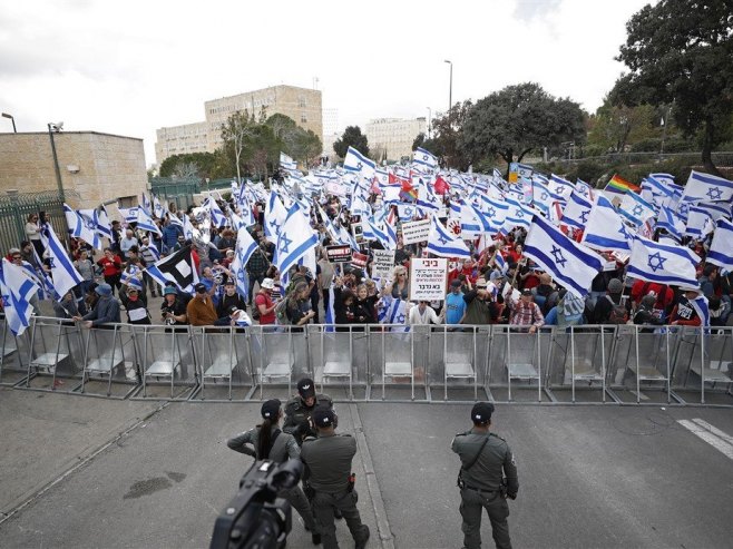 Протести у Израелу (Фото: EPA-EFE/ATEF SAFADI) - 