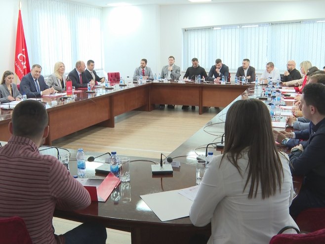 Сједница Главног одбора Младих СНСД-а Сједница Главног одбора Младих СНСД-а - Фото: РТРС