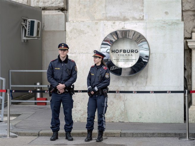 Аустријска полиција (фото: EPA-EFE / CHRISTIAN BRUNA) - 