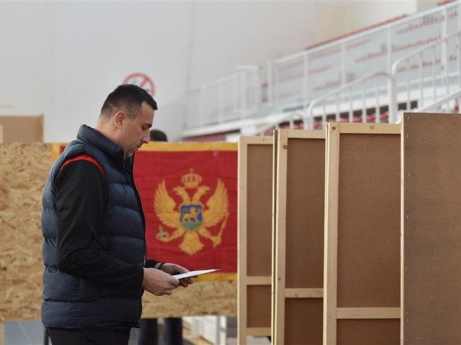 Избори у Црној Гори (Фото: EPA-EFE/BORIS PEJOVIC) Избори у Црној Гори (Фото: EPA-EFE/BORIS PEJOVIC) -